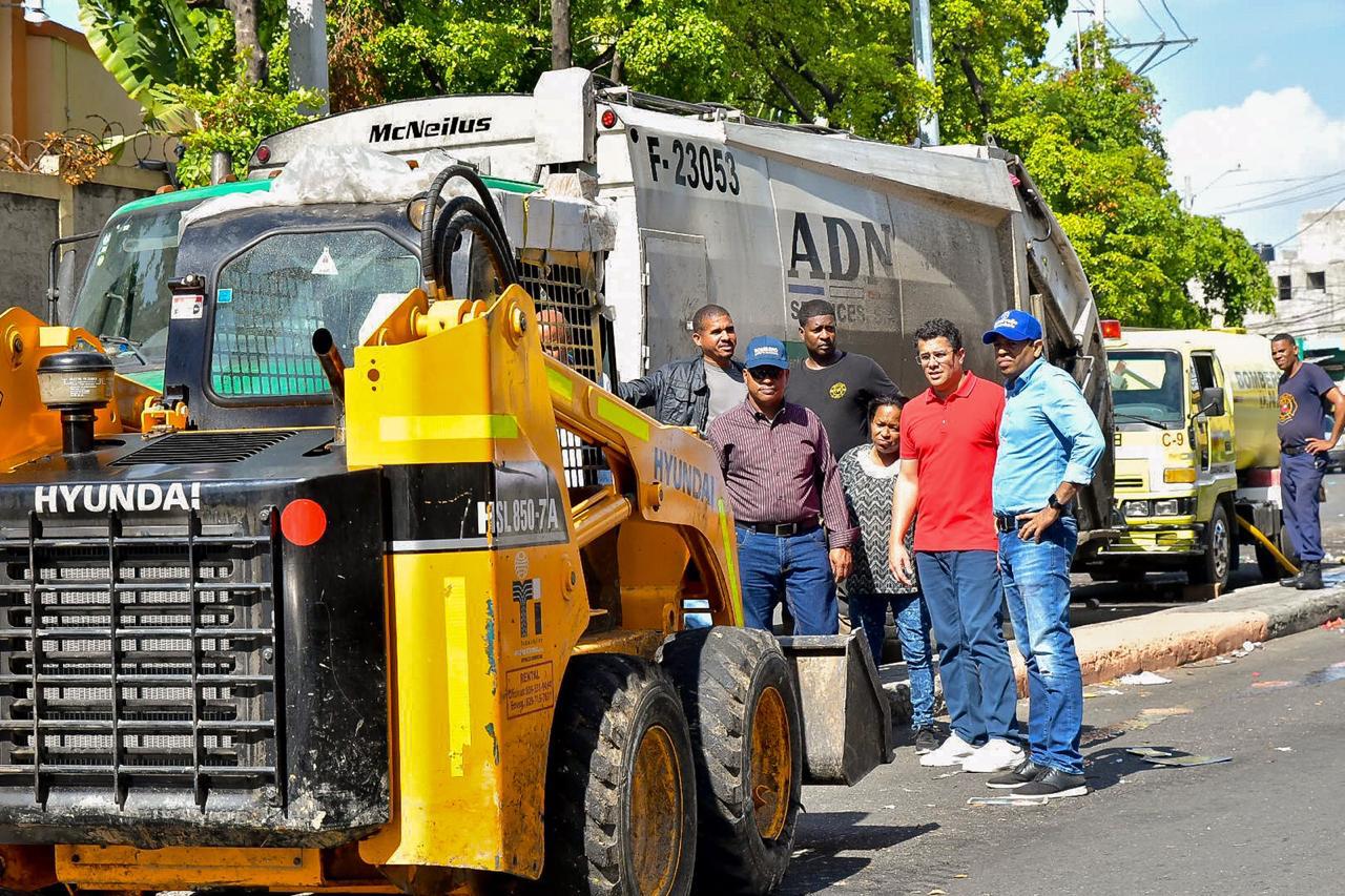 Ayuntamiento Distrito Nacional Realiza Amplio Operativo Limpieza - El Peter